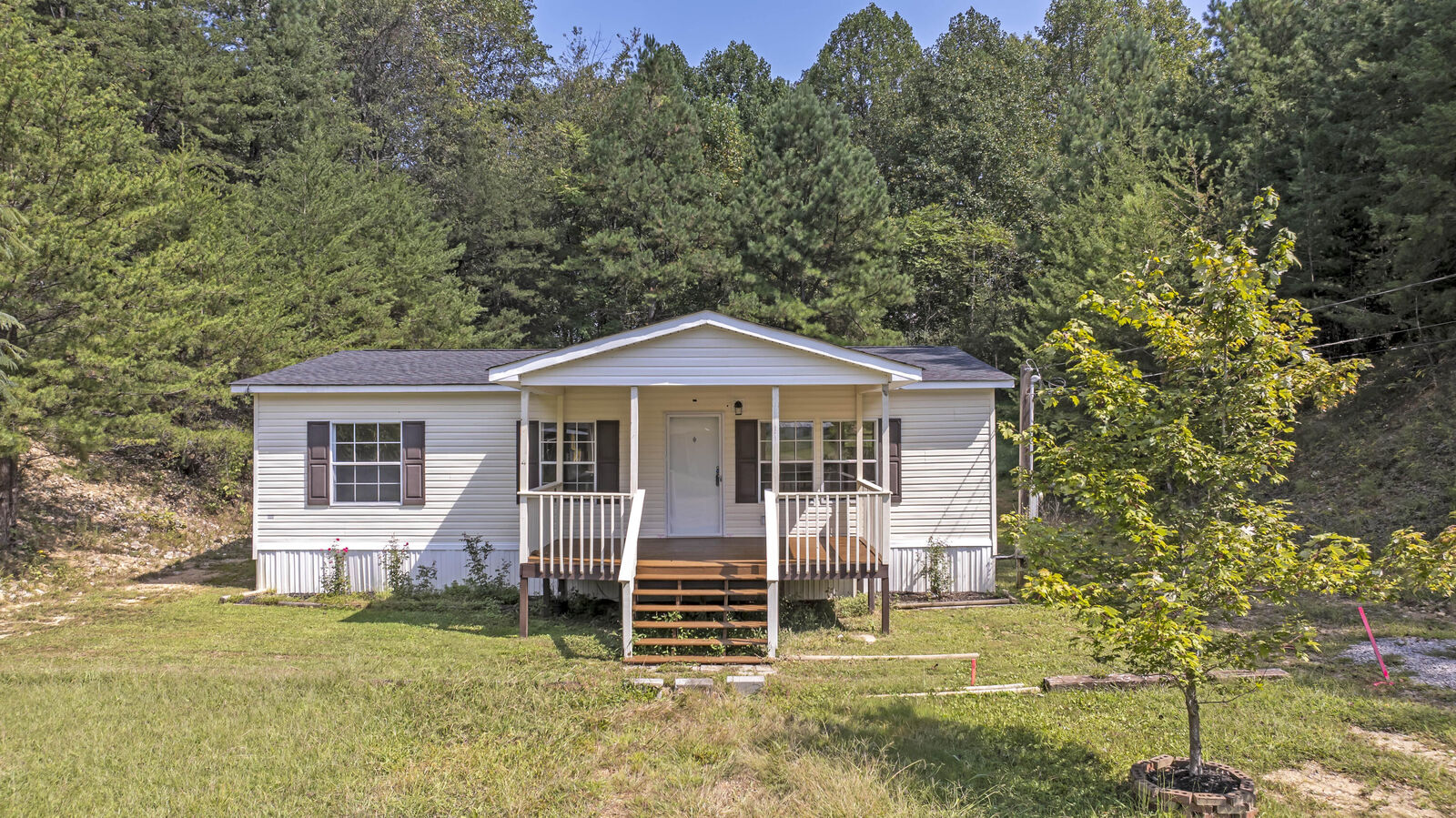 Property Photo:  1985 Blythe Ferry Road  TN 37321 