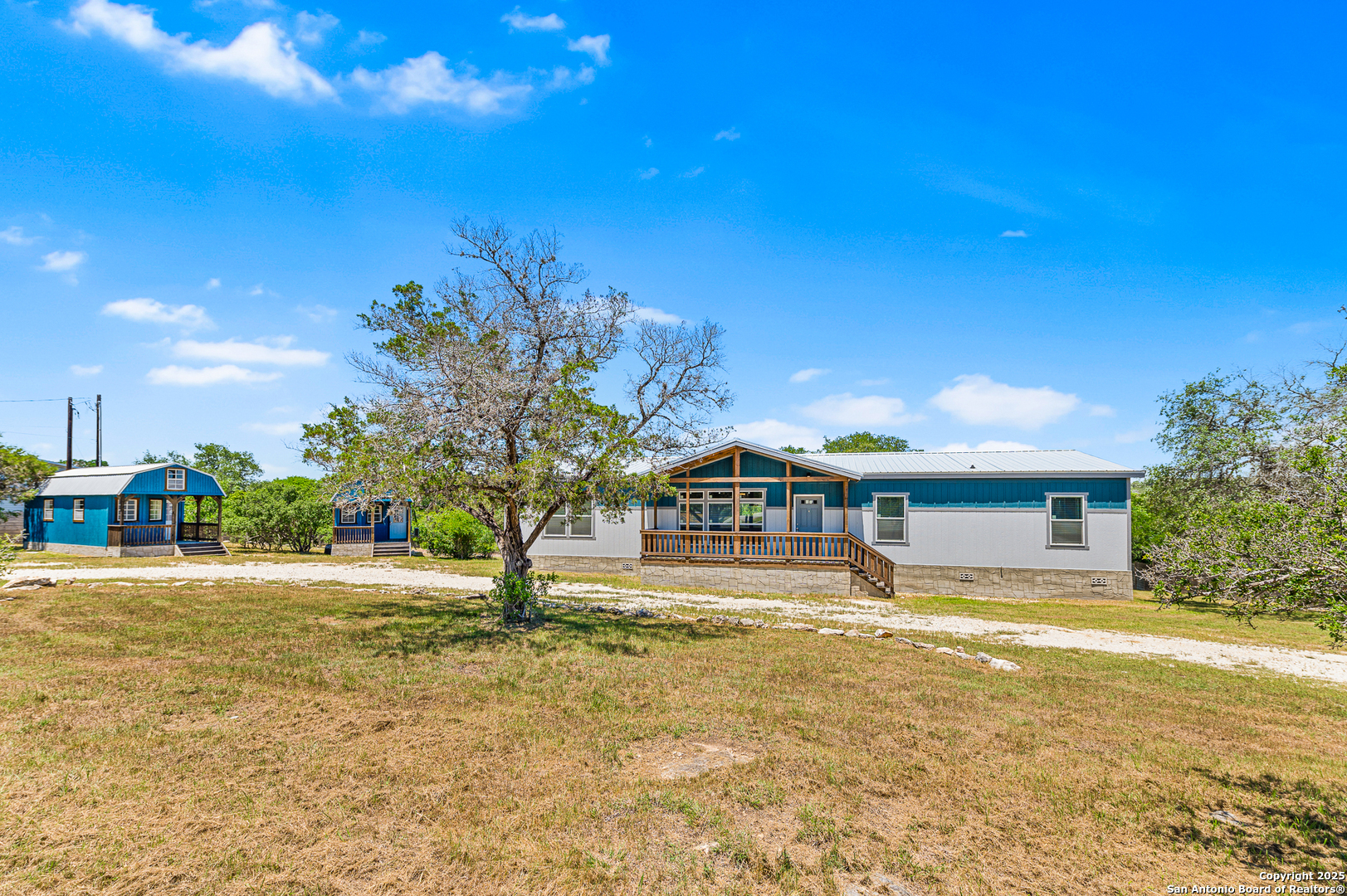 Property Photo: 9130 Rebecca Creek Rd TX 78070