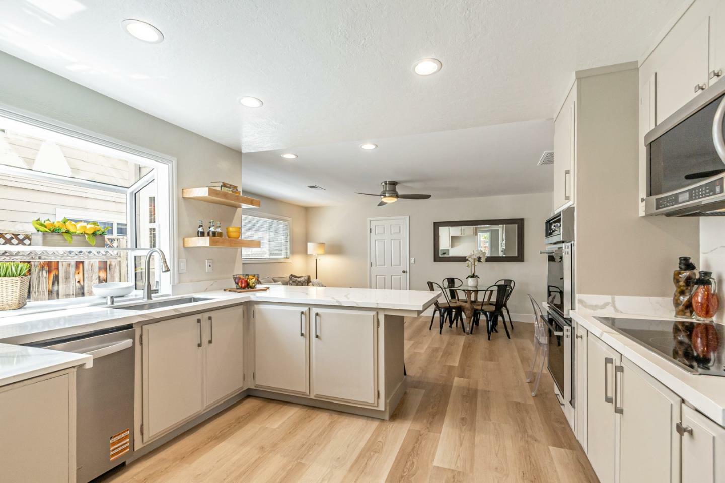 Property Photo: 5631 Glen Haven Court CA 95129