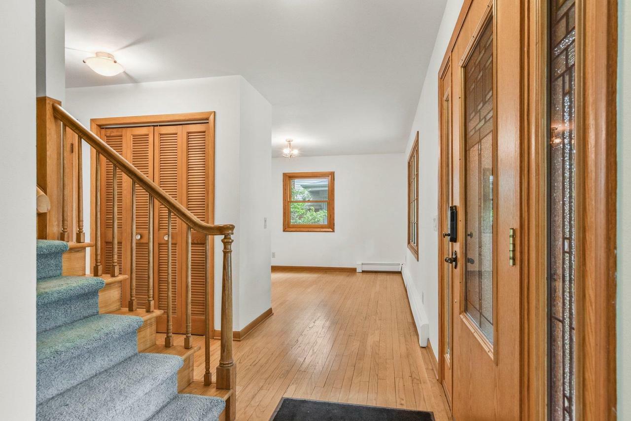 Property Photo: 2116 Jefferson Street WI 53711