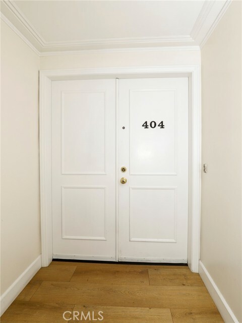 Property Photo: 321 N Oakhurst Drive 404 CA 90210