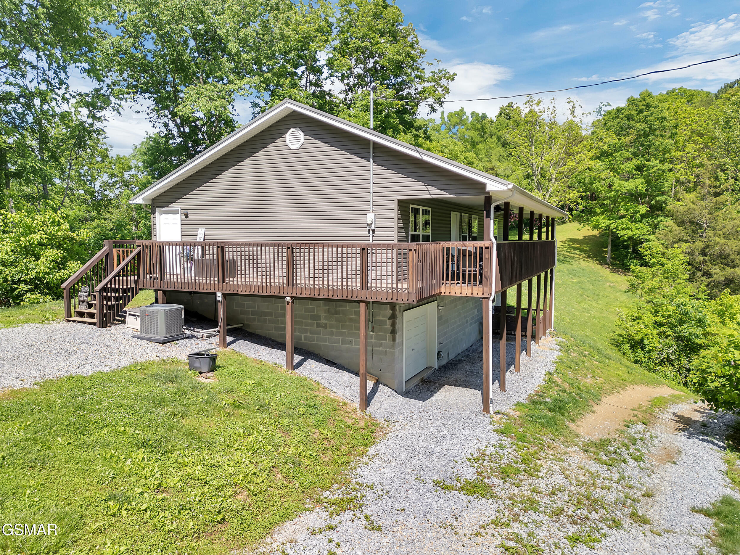 Property Photo: 1668 Goodwater Road TN 37713