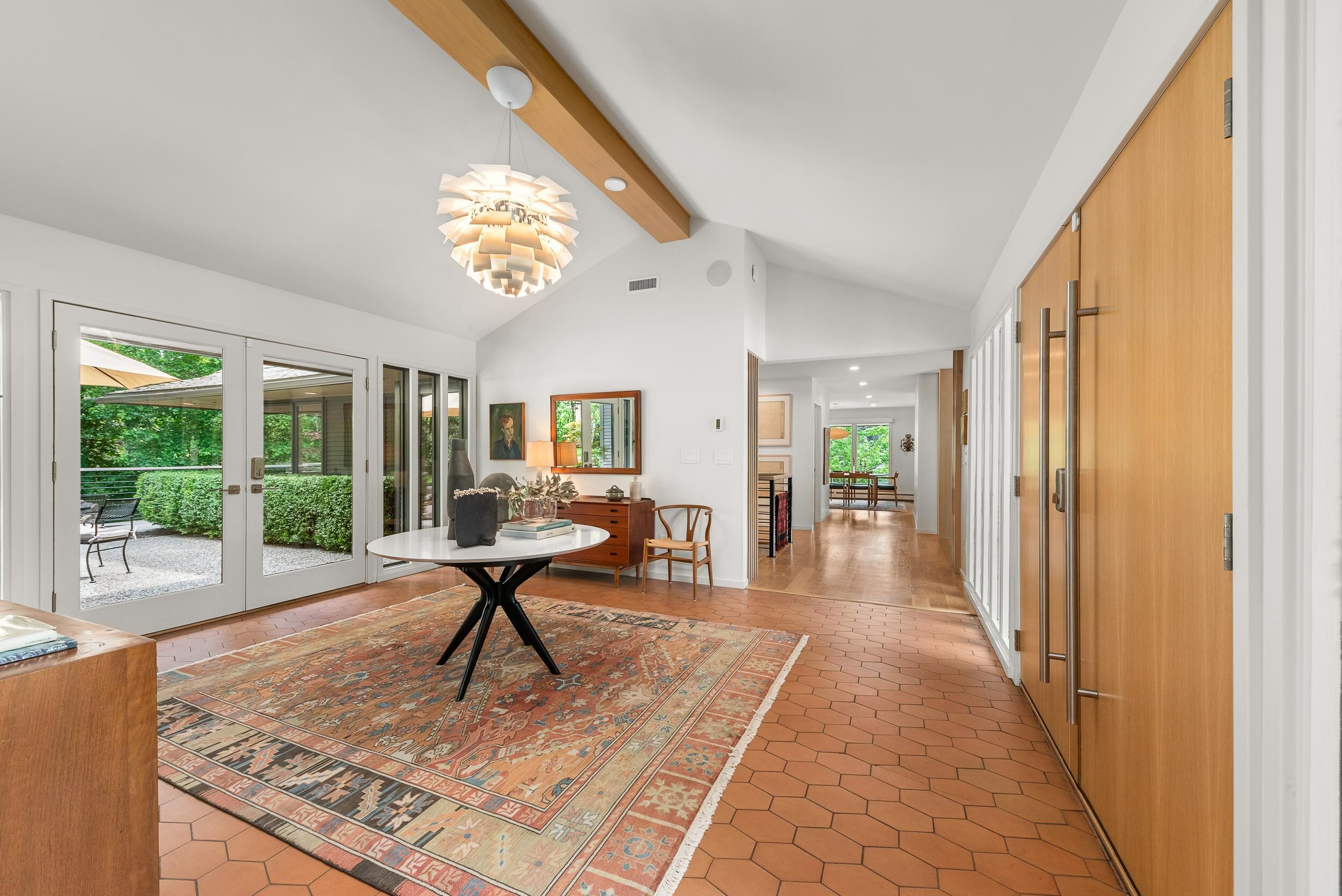 Property Photo: 2127 S Helena St WA 99203