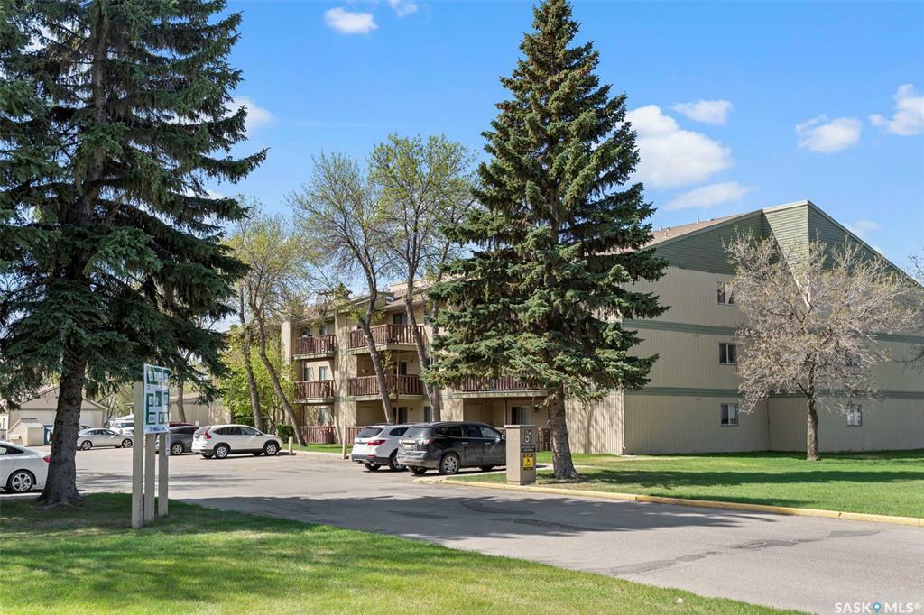 1121 McKercher Drive 303B  Saskatoon SK S7H 5B8 photo