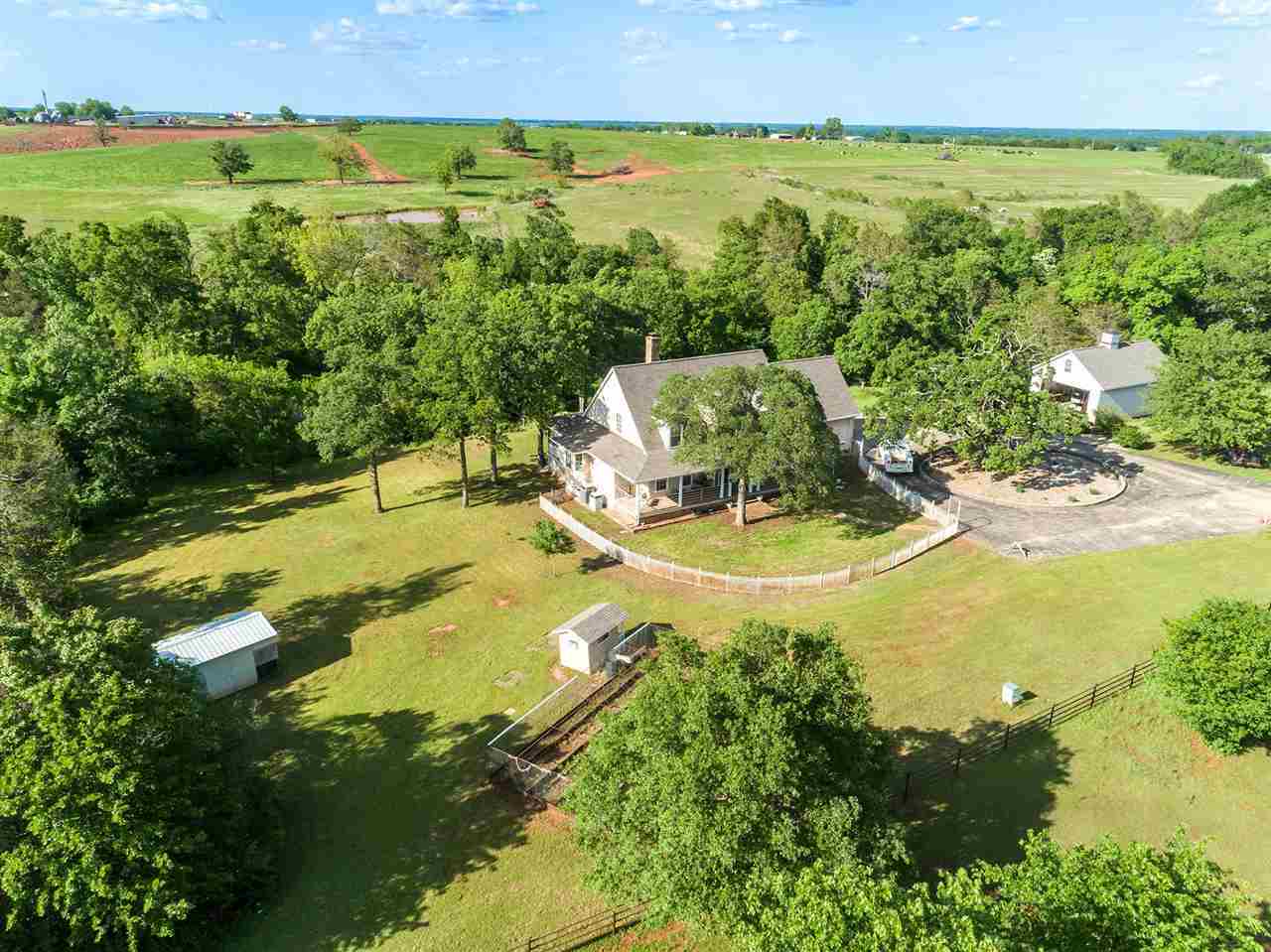 Property Photo: 6508 E 104th OK 74059