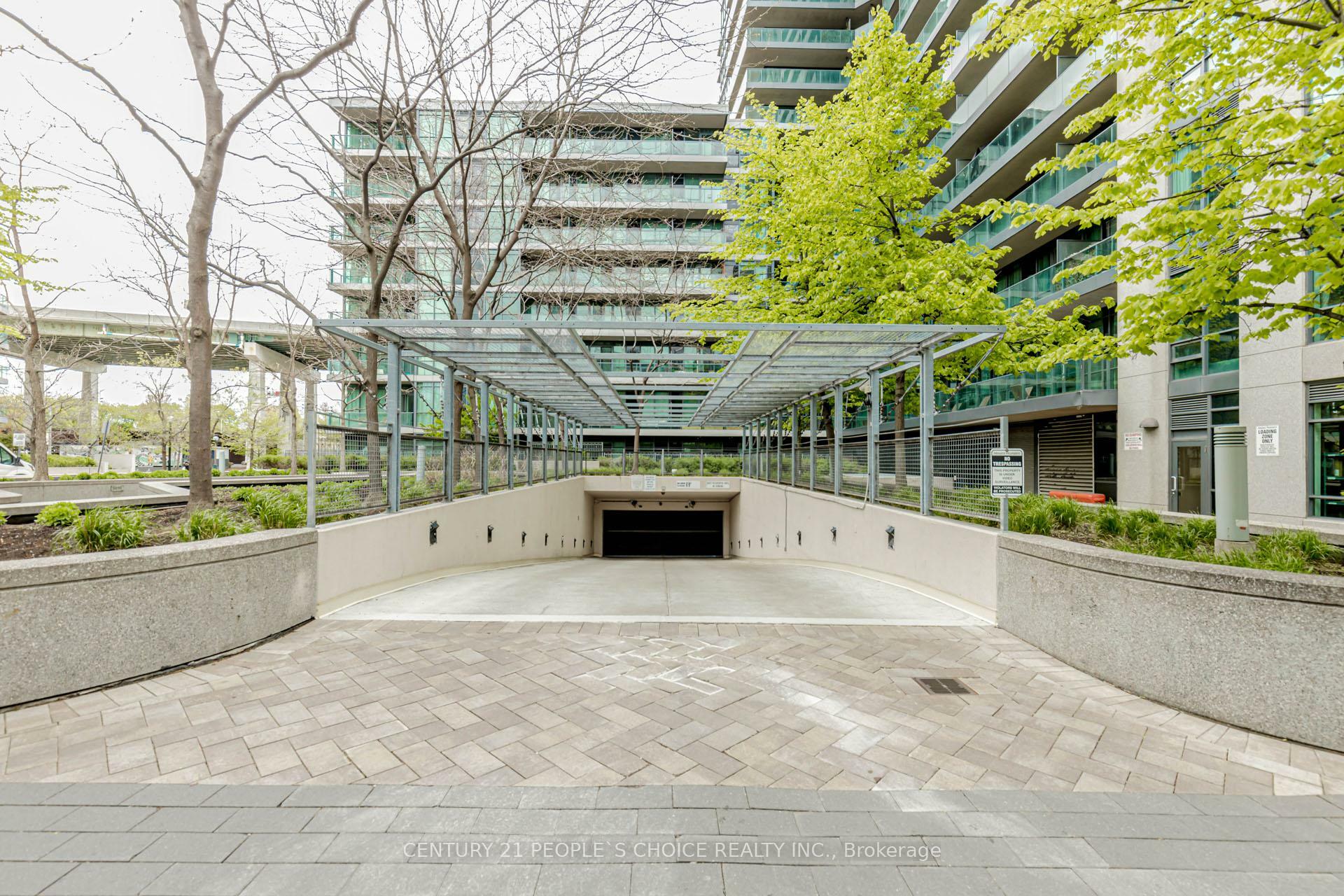 Property Photo: 215 Fort York Boulevard 1611 ON M5V 4A2