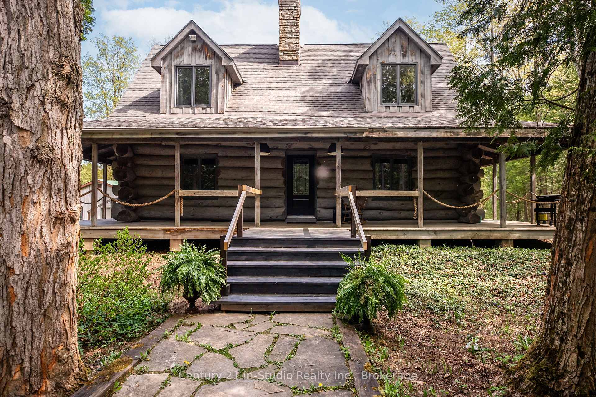 Property Photo: 299 North Diagonal Road ON N0H 2T0