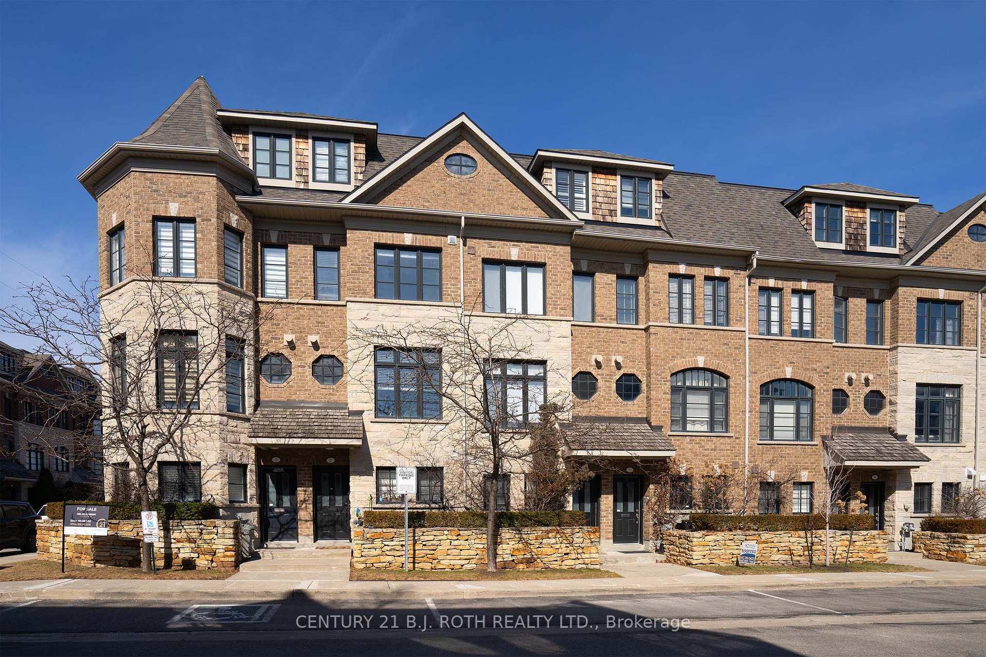 Photo de la propriété: 1812 Burnhamthorpe Road E 01 ON L4X 0A3