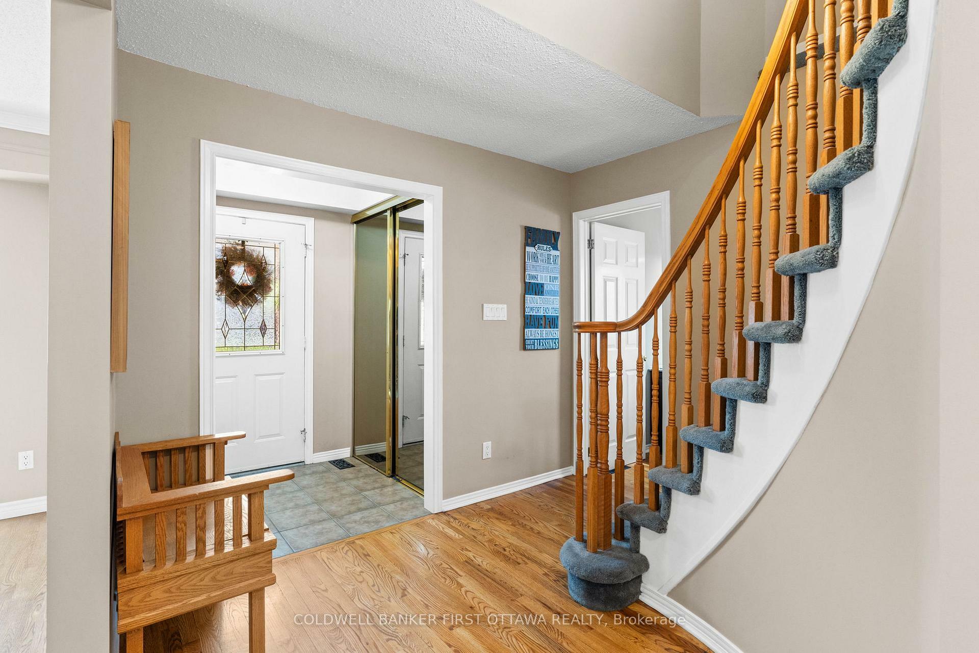 Property Photo: 64 Tartan Drive ON K2J 2V6