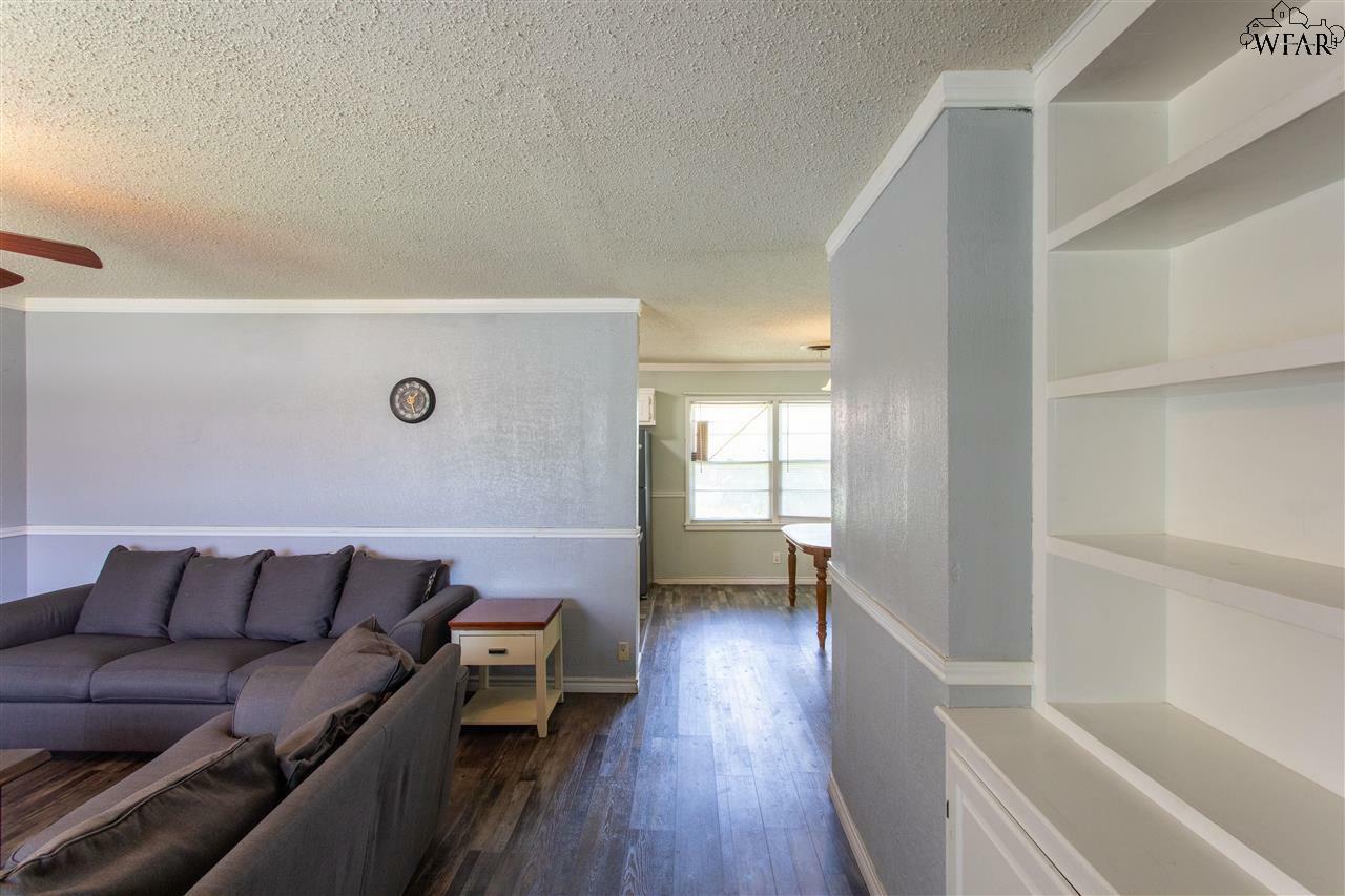 Property Photo: 206 Clark Circle TX 76365