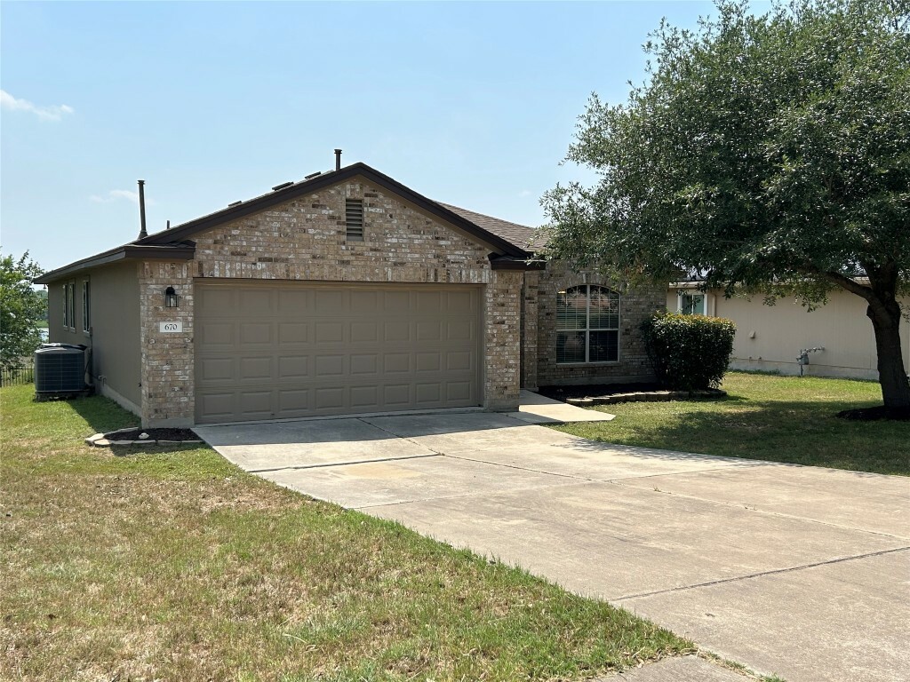 Property Photo: 670 Covent Drive TX 78640