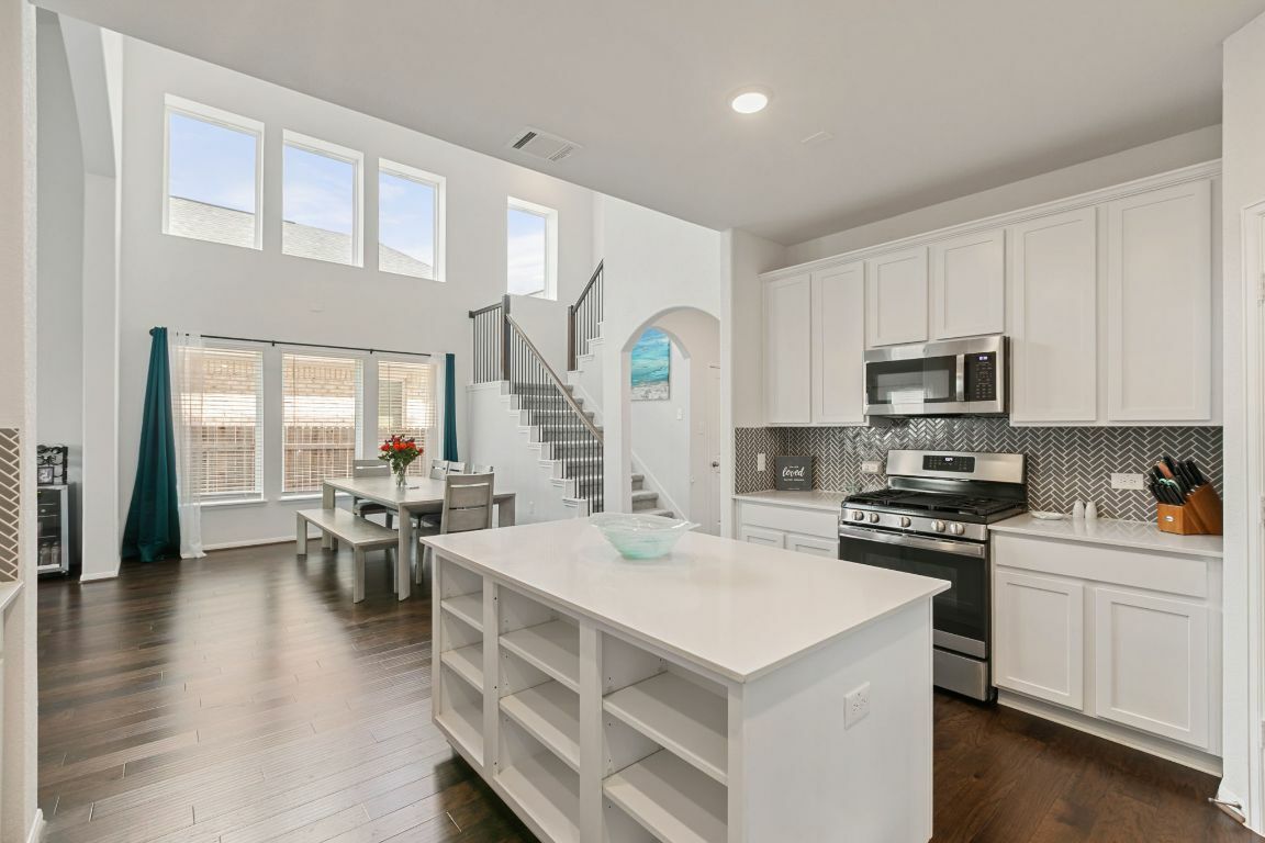 Property Photo: 4418 Royal Oak Boulevard TX 78666