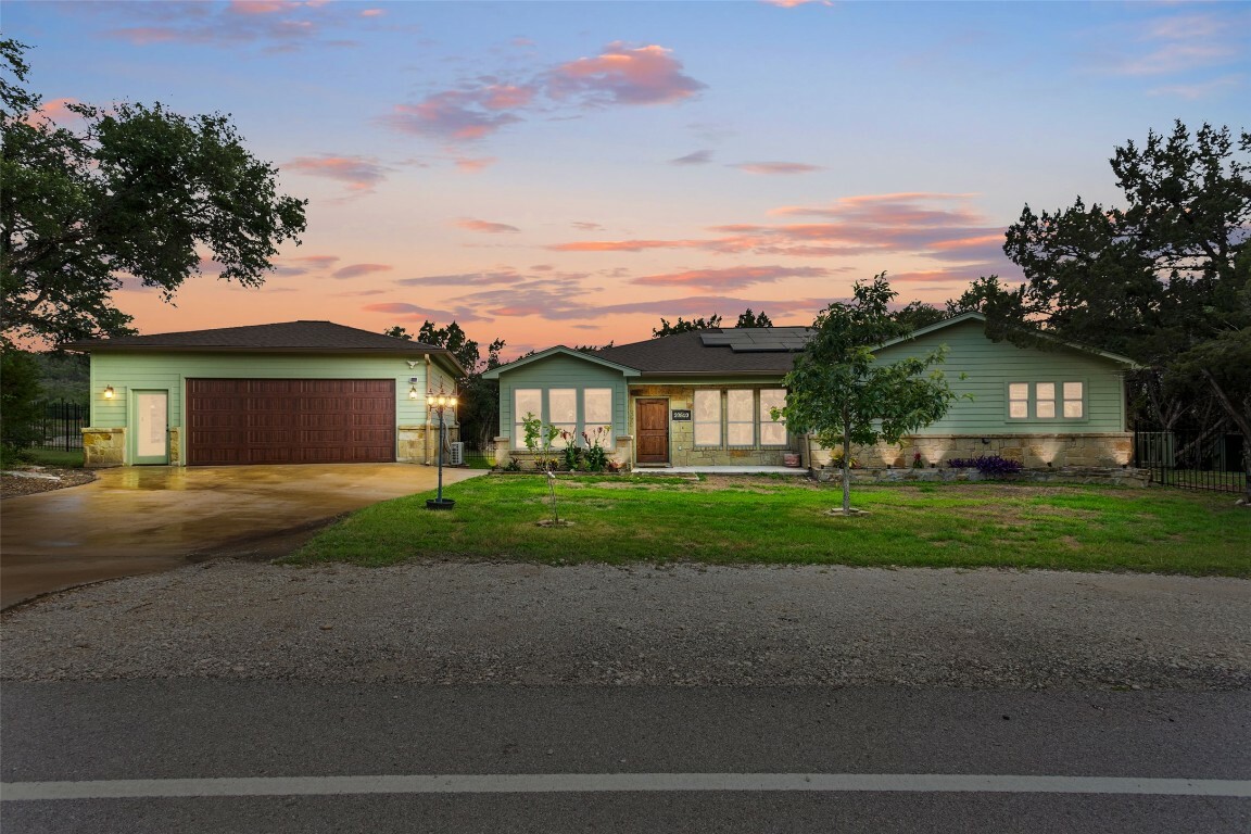 Property Photo: 20603 Ridgeview Road TX 78645