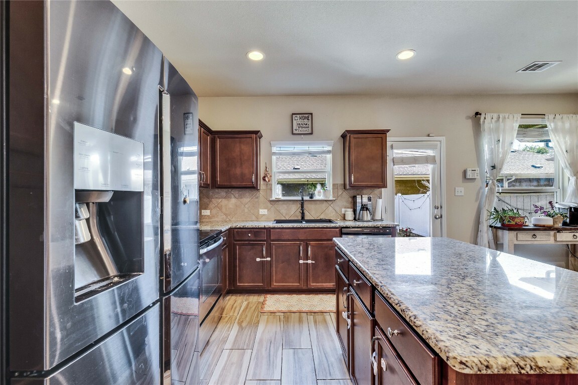 Property Photo: 1012 Lost Pines Lane TX 78613