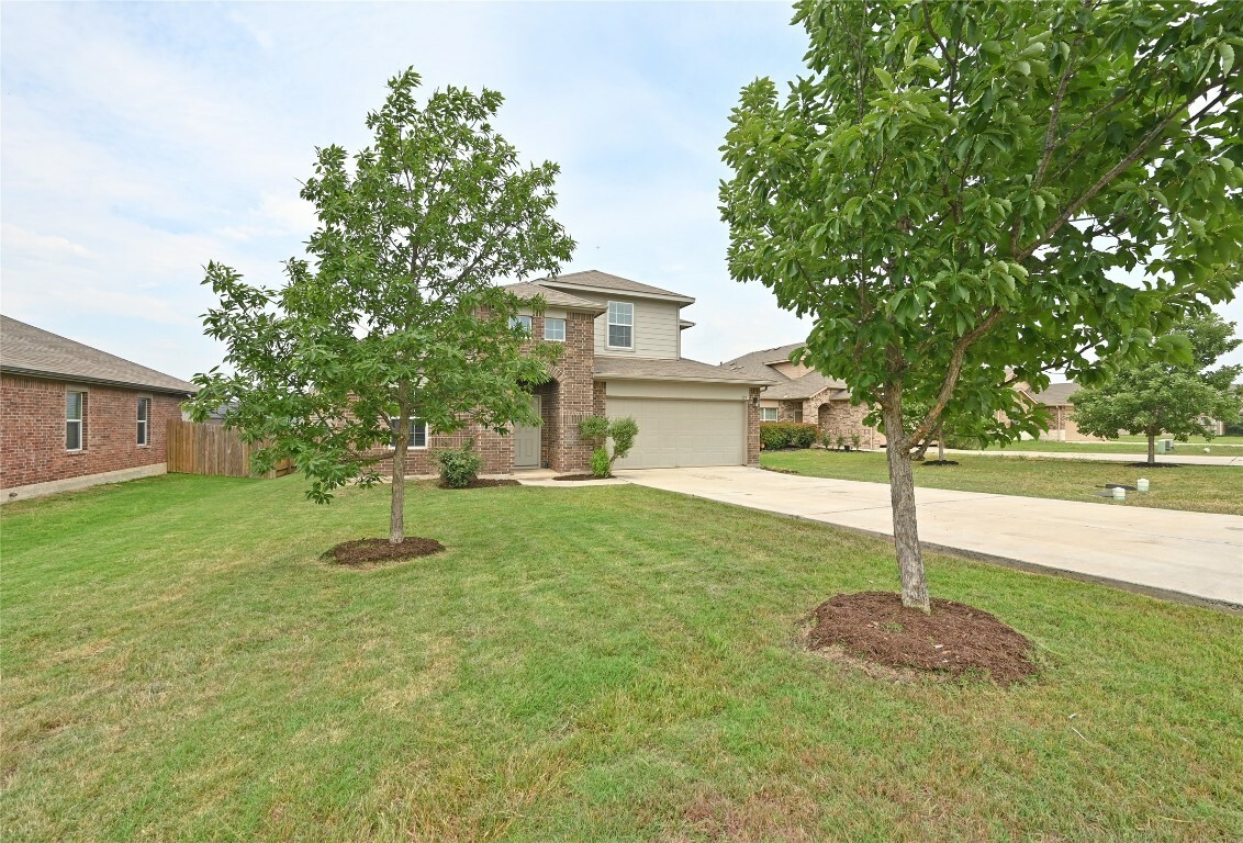 Property Photo: 125 Dusky Thrush Drive TX 78640