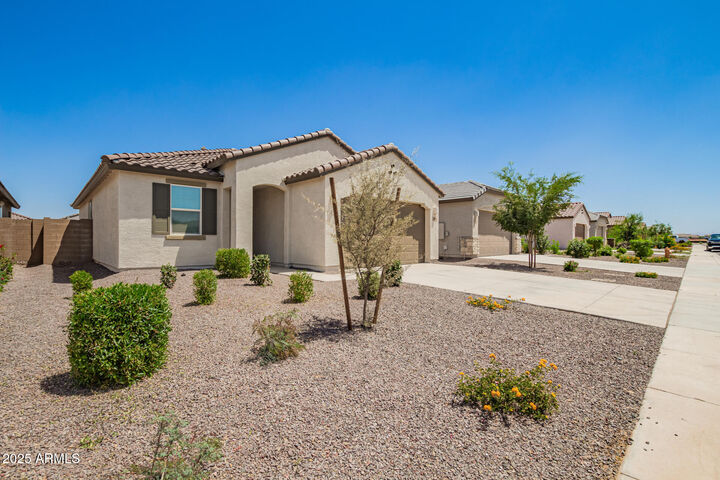 Property Photo: 3036 E Riding Boot Way AZ 85140