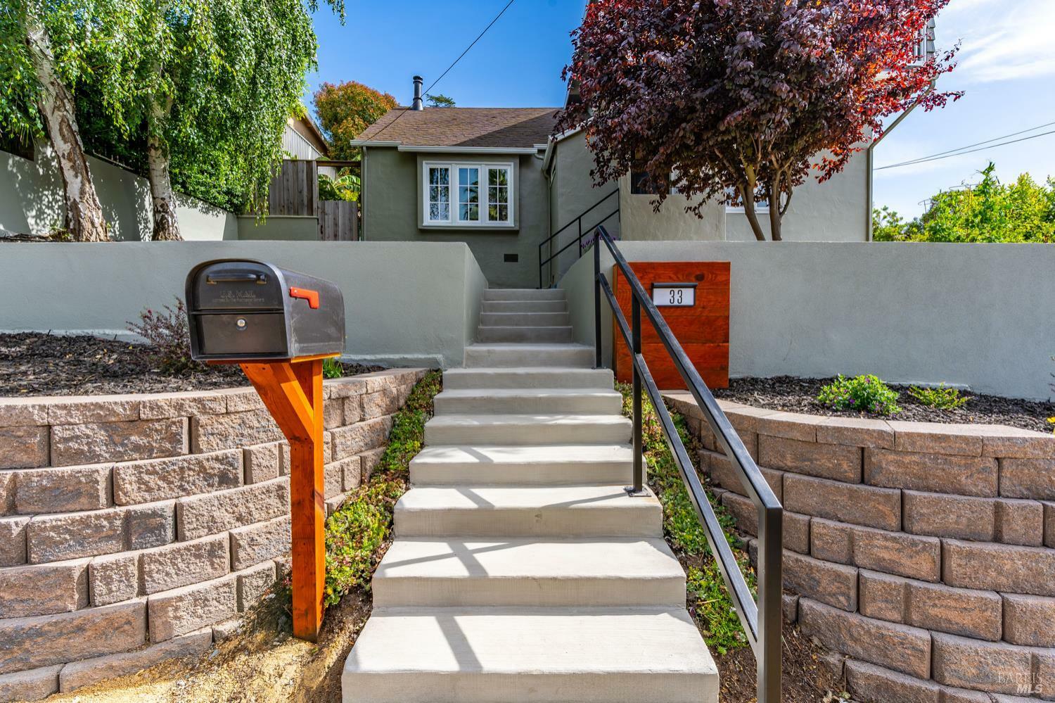 Property Photo: 33 Romine Way CA 94591