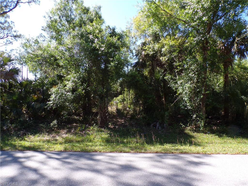 Property Photo: 12115 Estrella Blvd FL 33955
