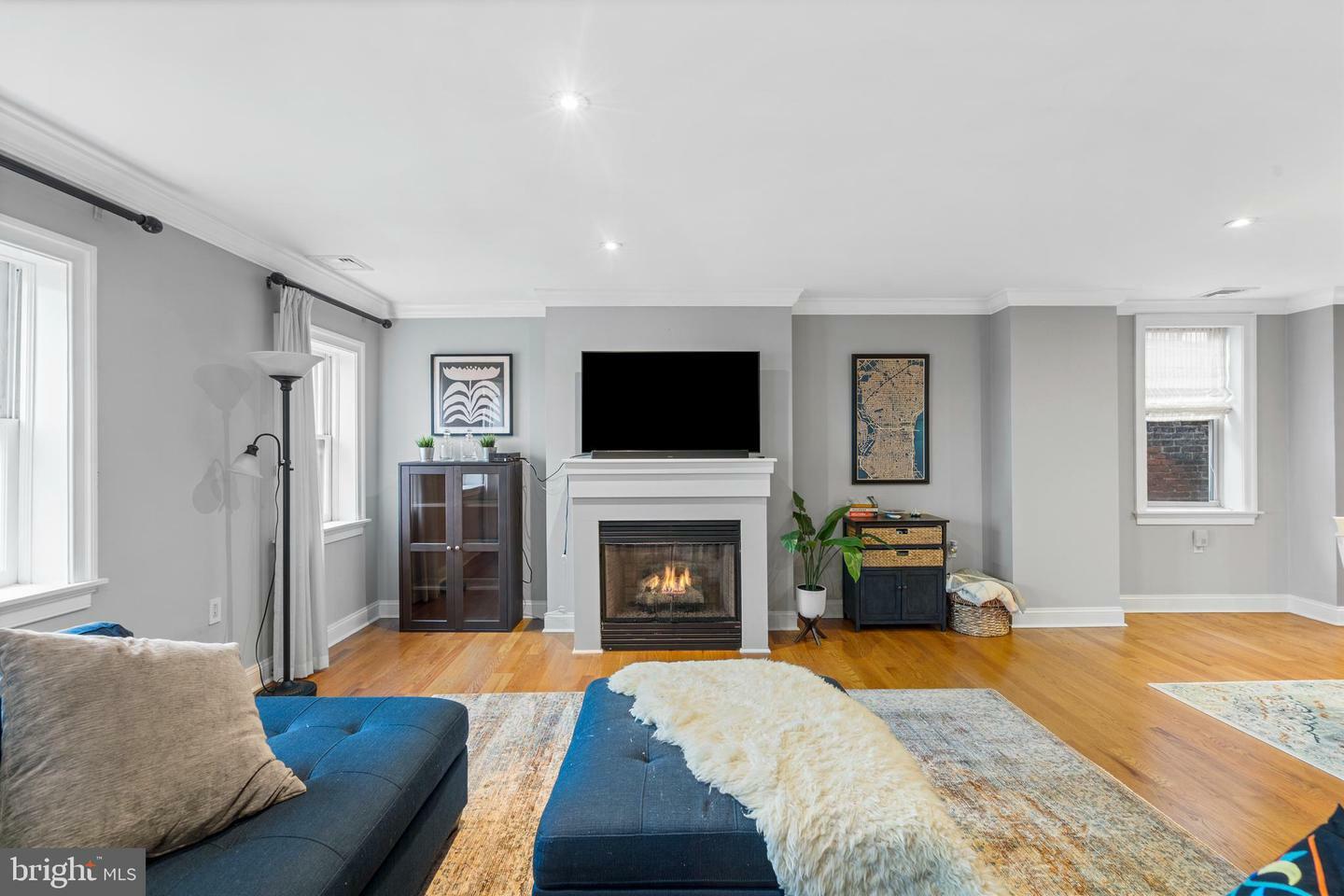 Property Photo: 1615 Spruce Street 1617 400 PA 19103