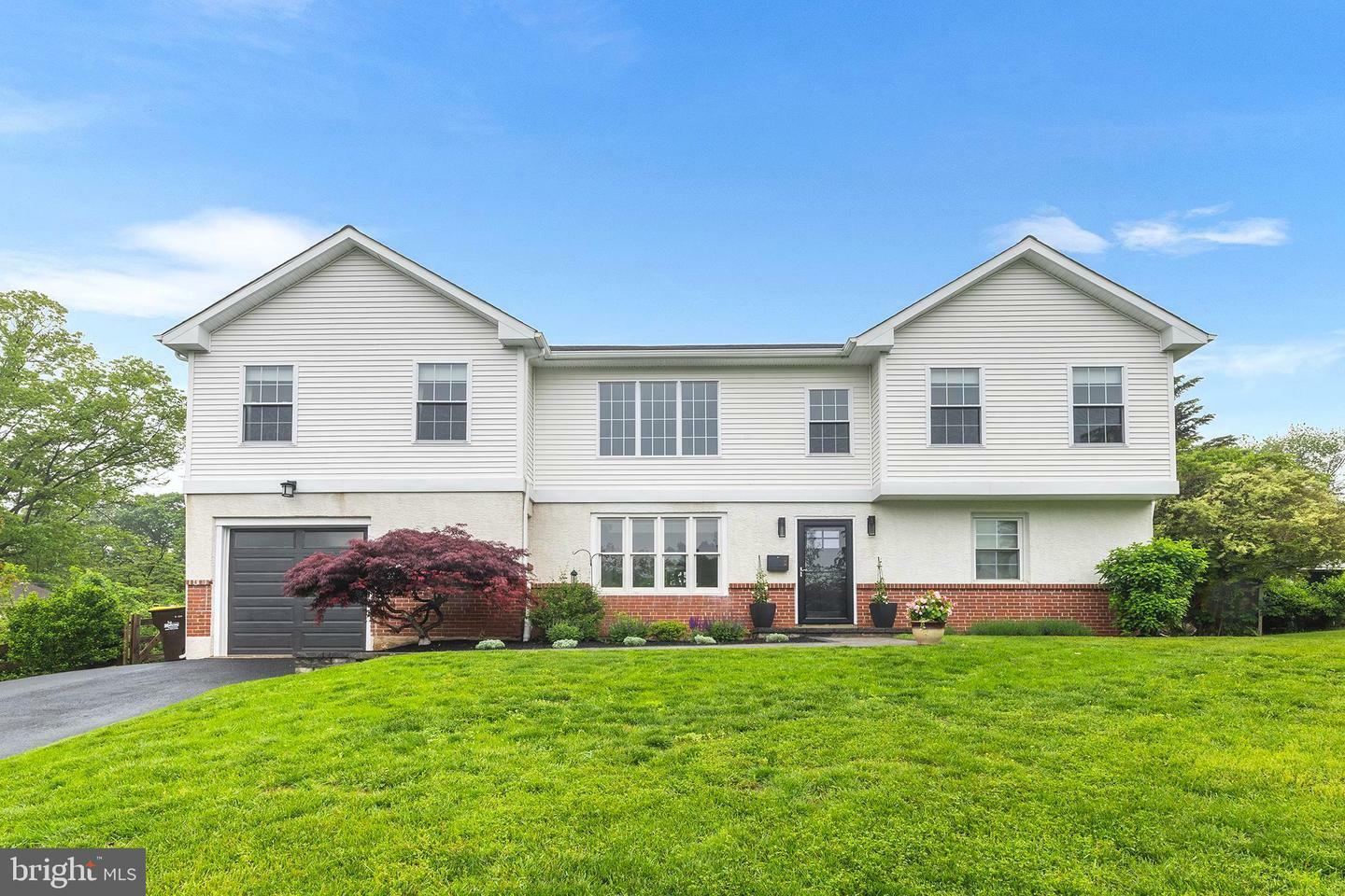 Property Photo: 55 Dayleview Road PA 19312