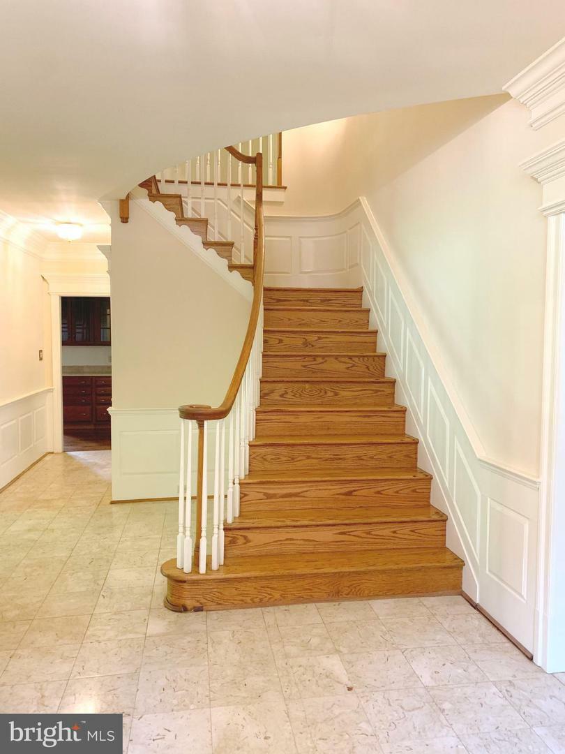 Property Photo: 9090 Eaton Park Road VA 22066