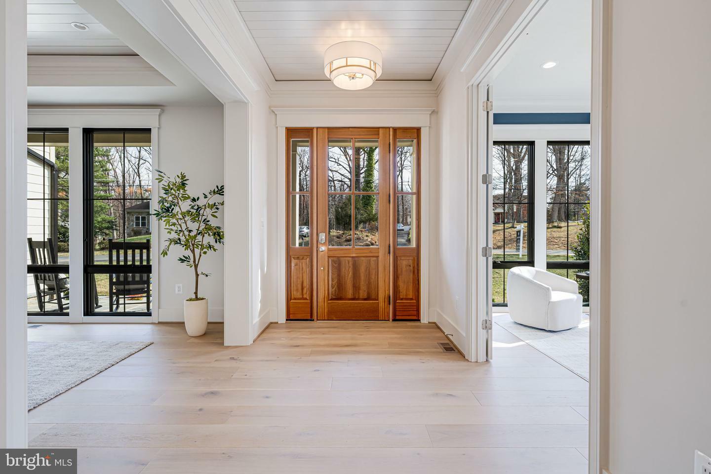 Property Photo: 2210 Trott Avenue VA 22181