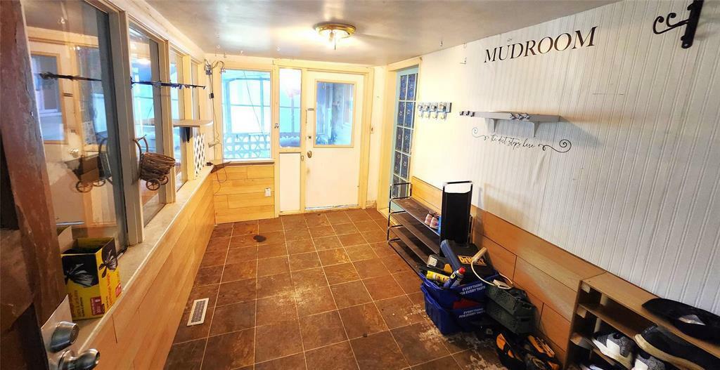 Property Photo: 155 Lumber Avenue MB R5G 0V3
