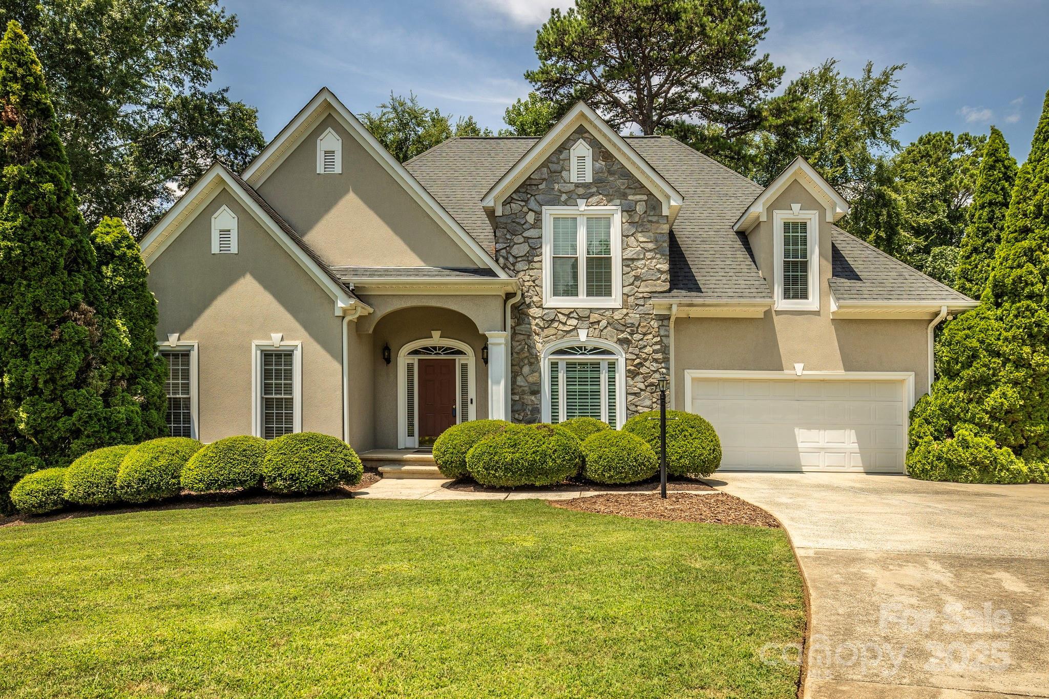 Property Photo:  1253 Iverleigh Trail  NC 28270 