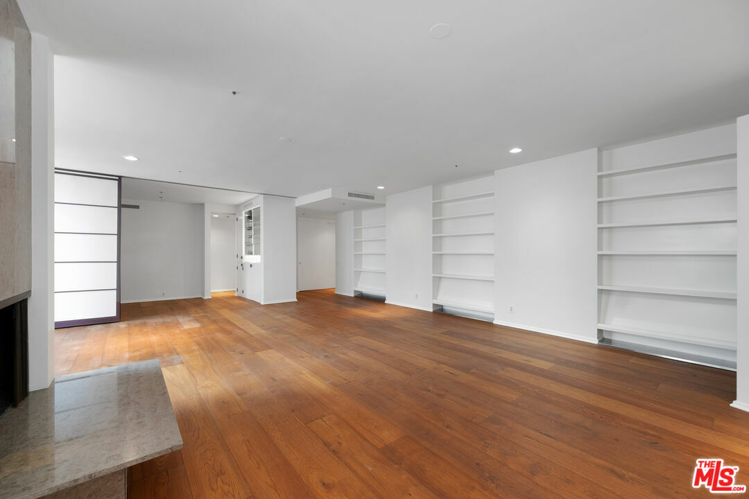 Property Photo: 10375 Wilshire Blvd CA 90024