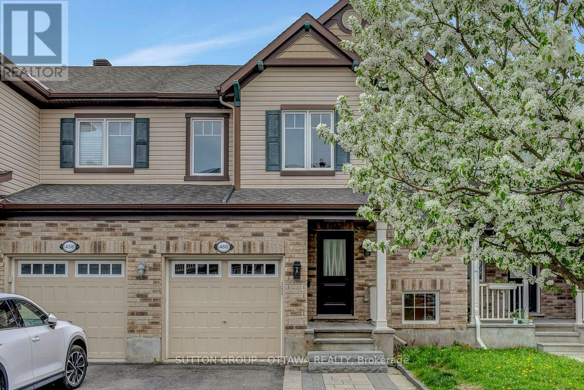 460 Meadowhawk Crescent  Ottawa ON K2J 5W8 photo
