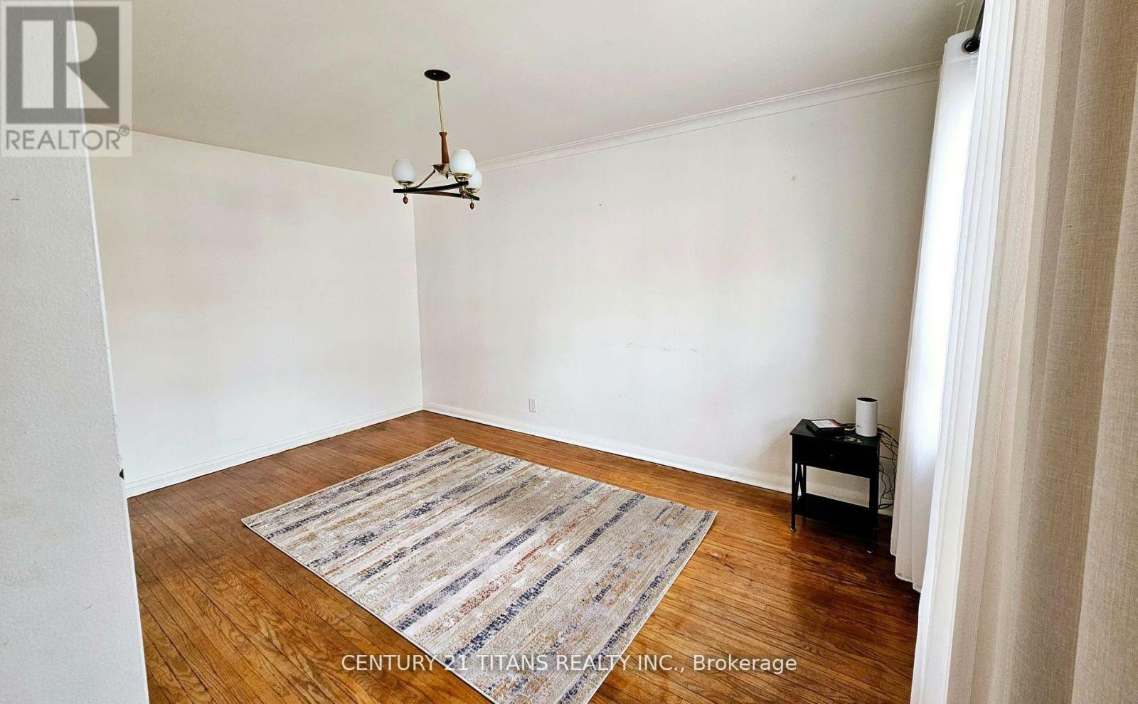 Property Photo: 36 North Edgely Avenue ON M1K 1T7