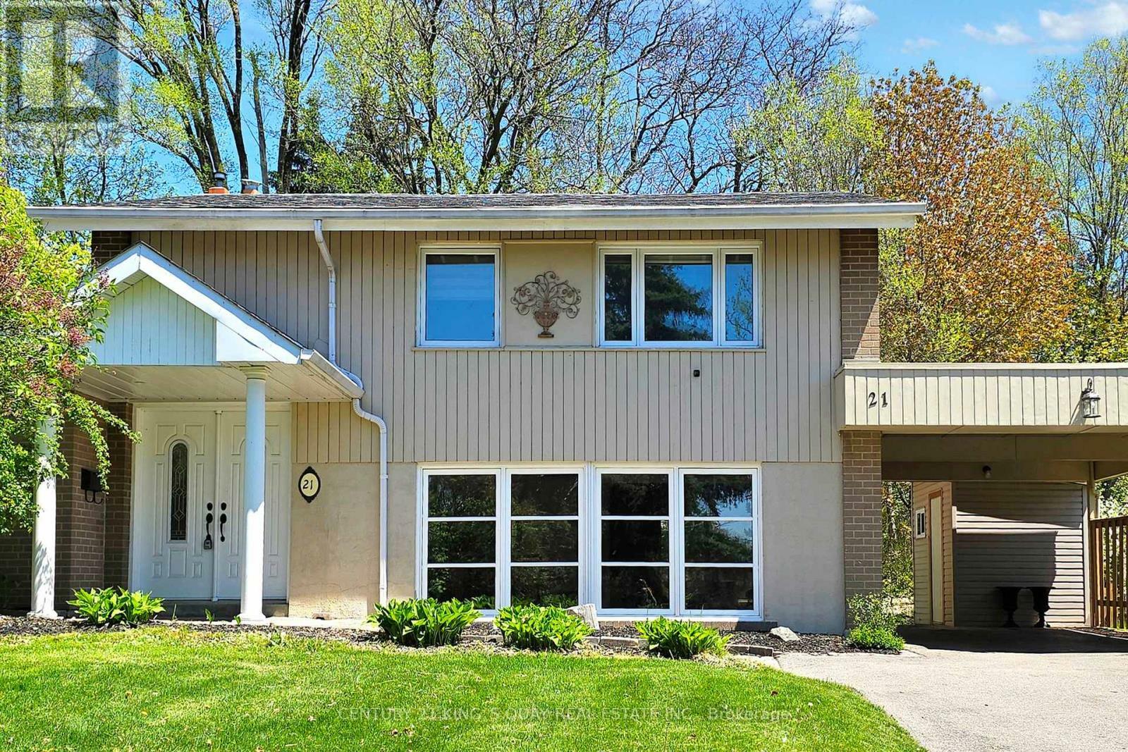 Property Photo: 21 Rialto Drive ON M3A 2N7