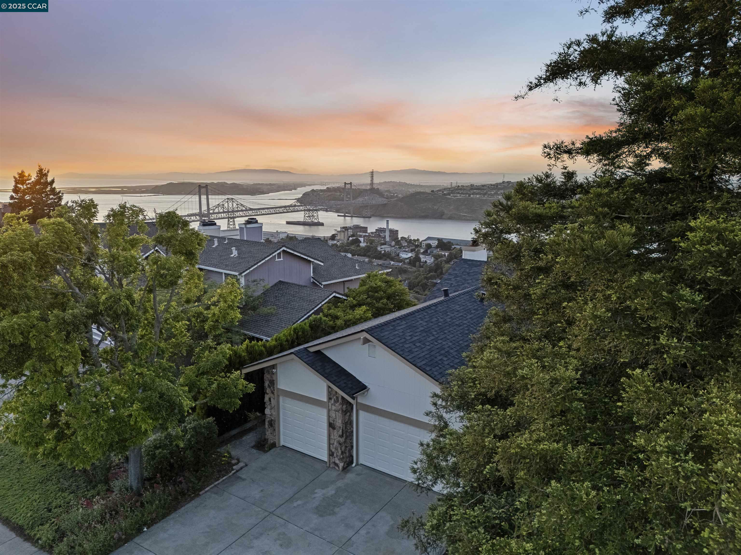 Property Photo: 315 Duperu Dr CA 94525