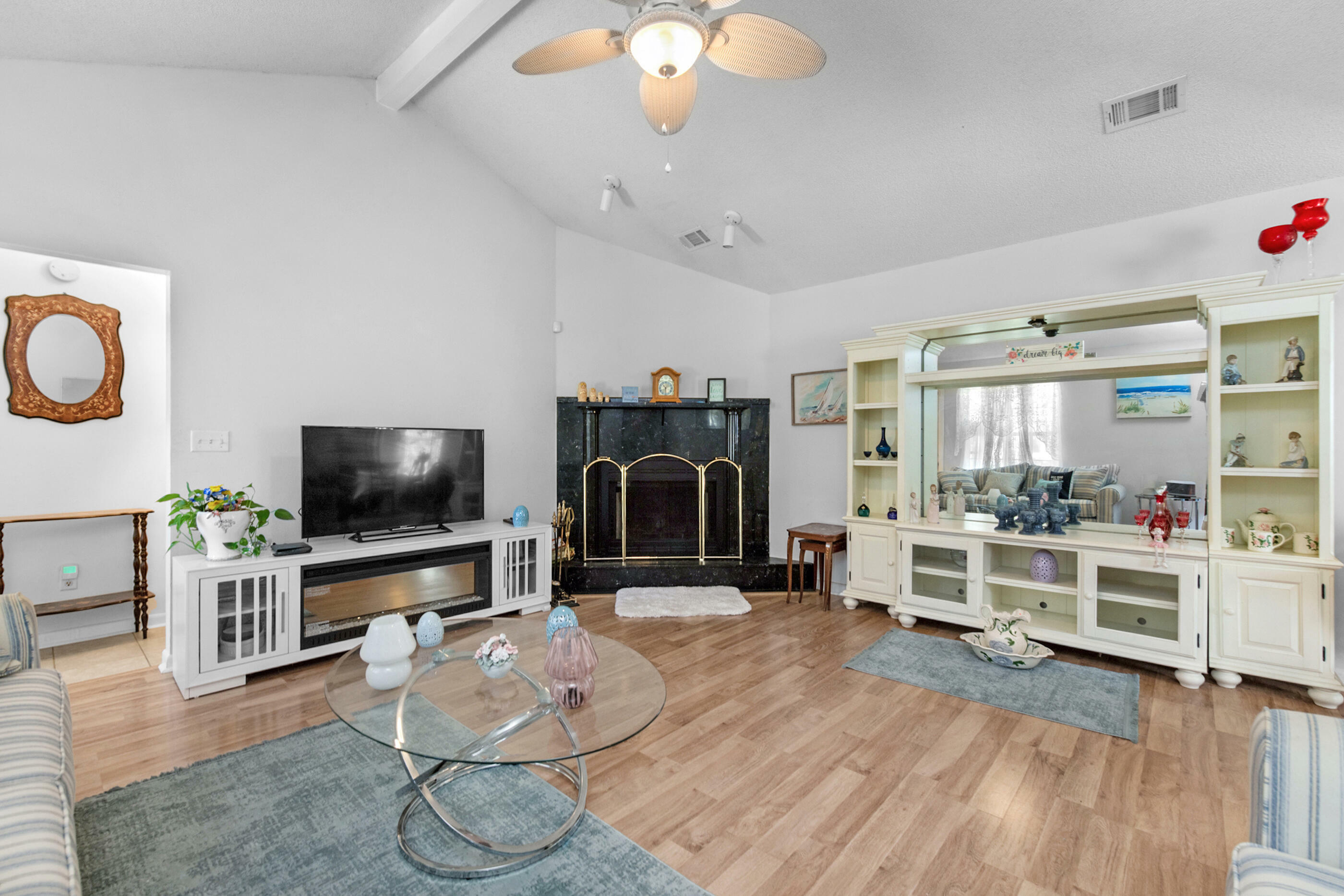 Property Photo: 102 Wright Drive FL 32578