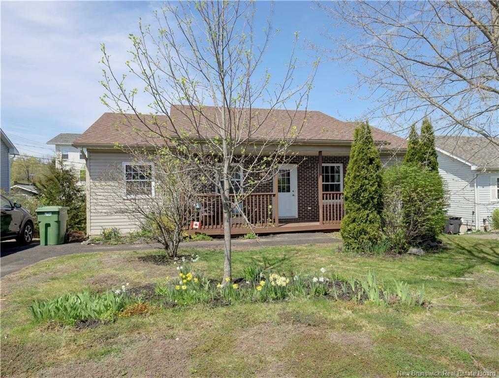 13 Glen Eyre Court  Fredericton NB E3C 2P7 photo