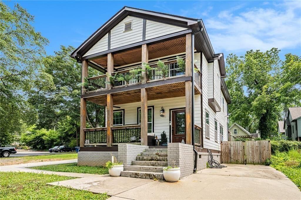 Property Photo:  1228 Ladd Street SW  GA 30310 