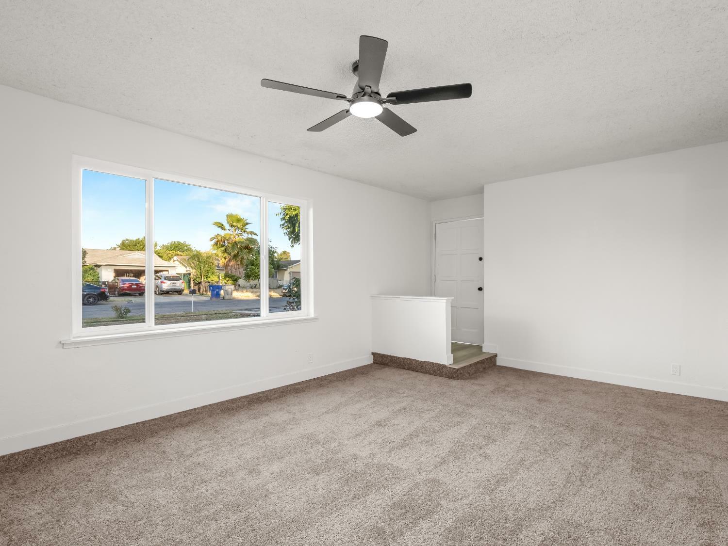 Property Photo: 2332 S Jackson Avenue CA 93725