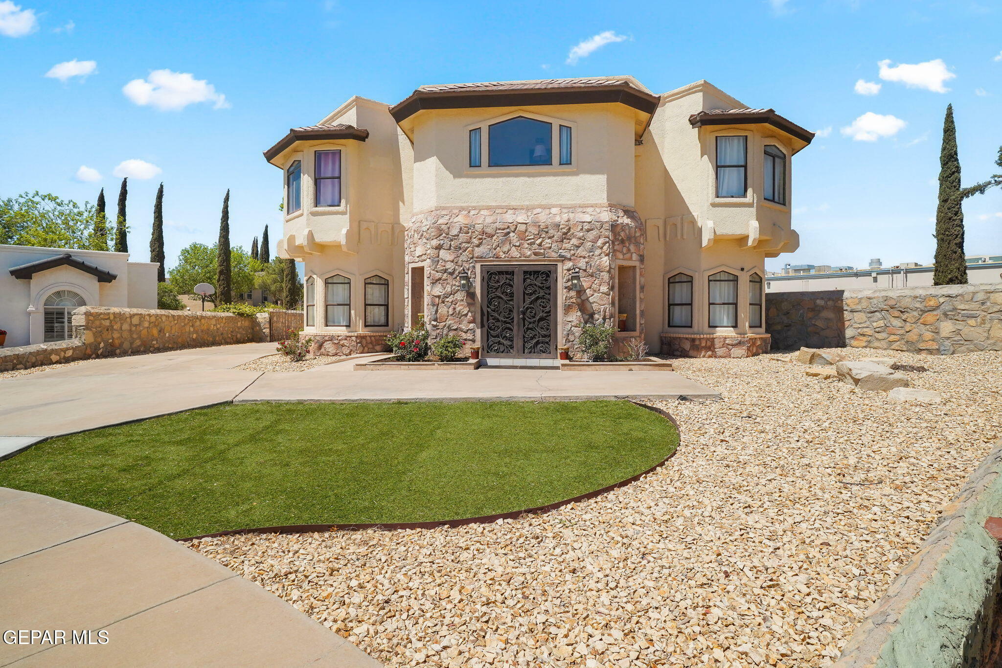 Property Photo:  1859 Luis Gomez Place  TX 79936 
