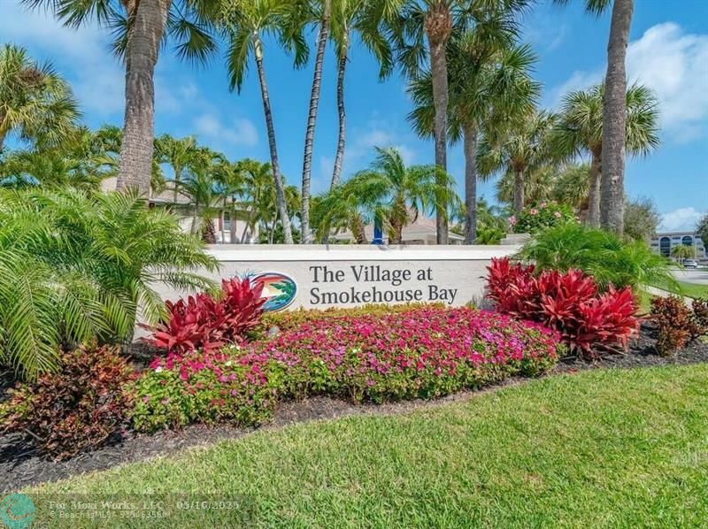 Property Photo: 850 Elkhorn Ct 224 FL 34145