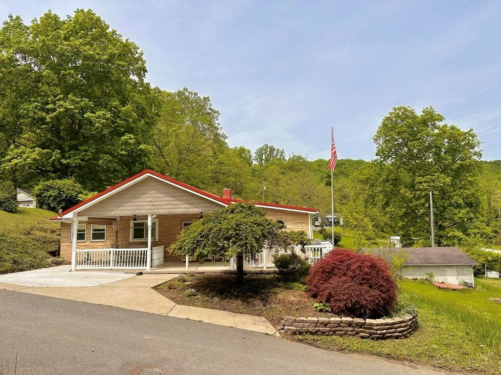 Property Photo: 1233 13th Street OH 45663