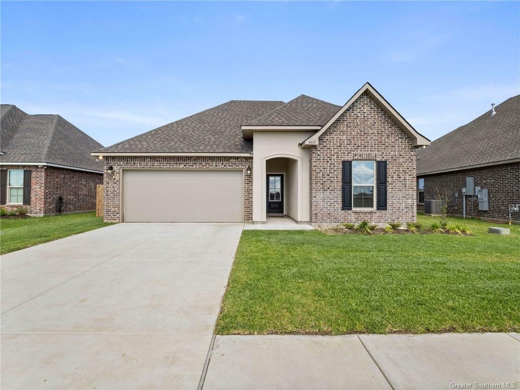 Property Photo: 4537 Green Wood Way LA 70611
