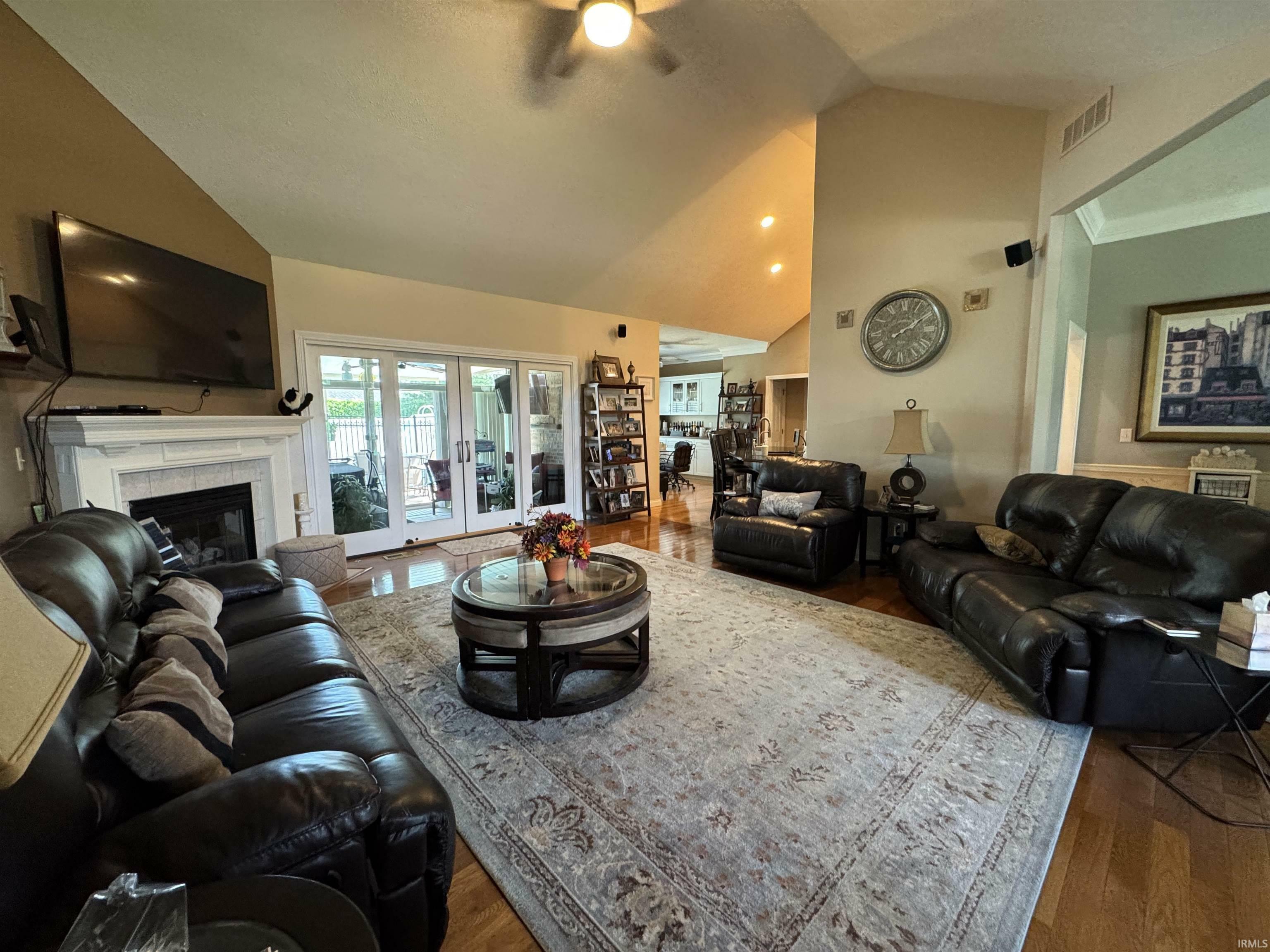 Property Photo: 8199 Amhurst Drive IN 47630