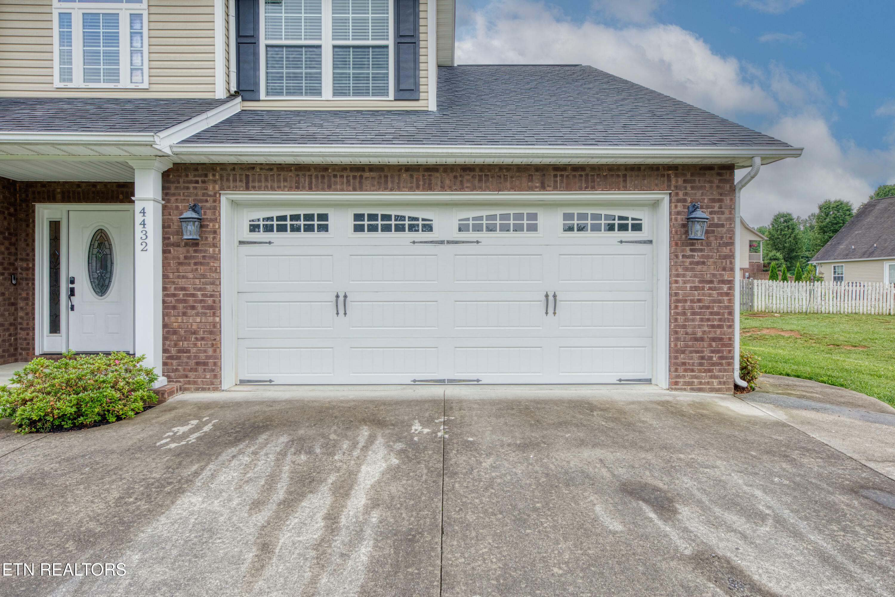 Property Photo: 4432 Old Colony Lane TN 37814