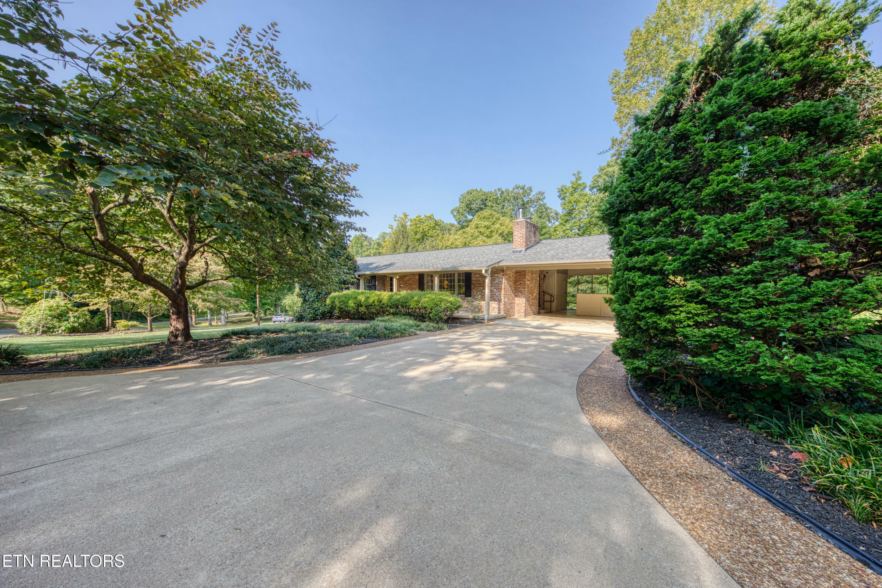 Property Photo: 213 Beechwood Drive TN 37920