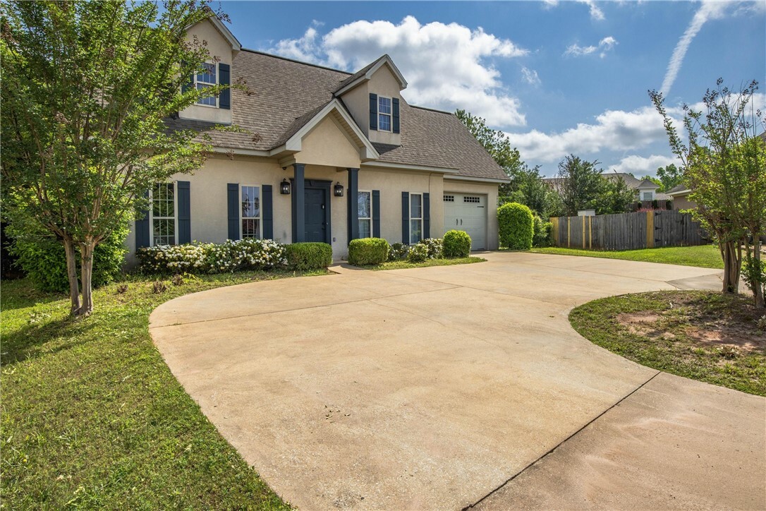 Property Photo: 3926 Eagle Ridge Lane AL 36801