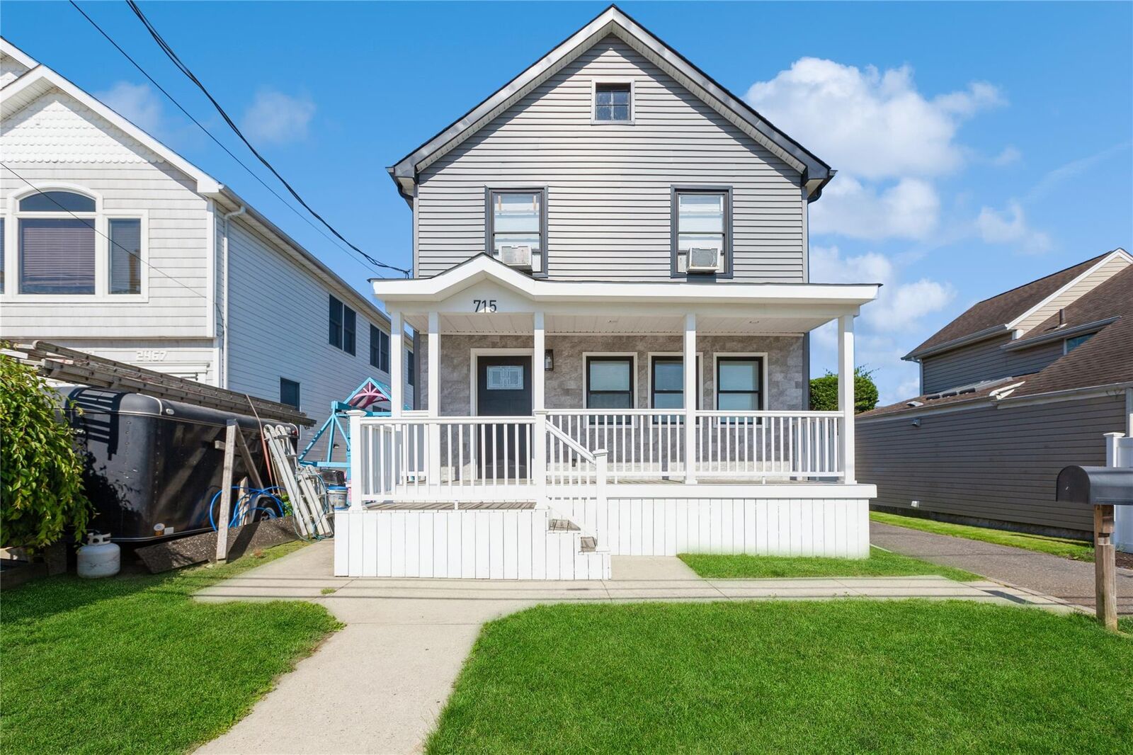 Property Photo:  715 Farmers Avenue  NY 11710 
