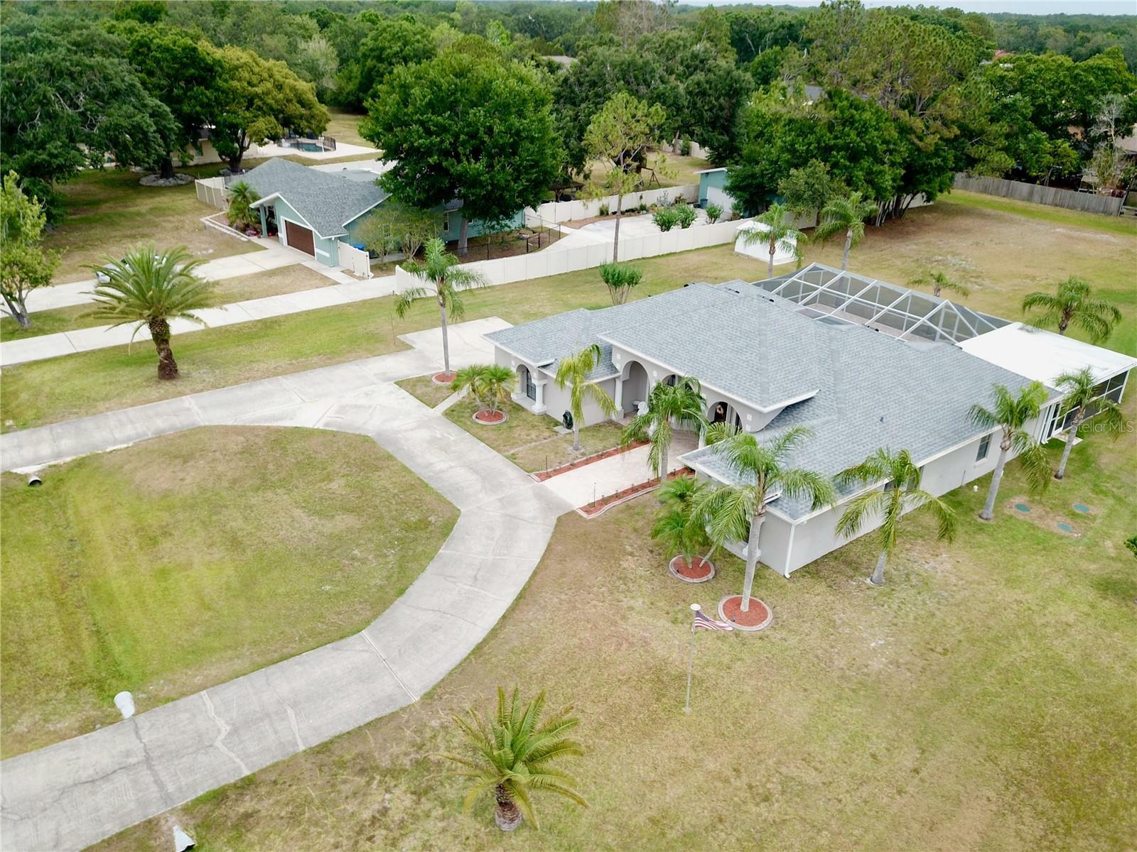 Property Photo: 12501 Palomino Court FL 33626