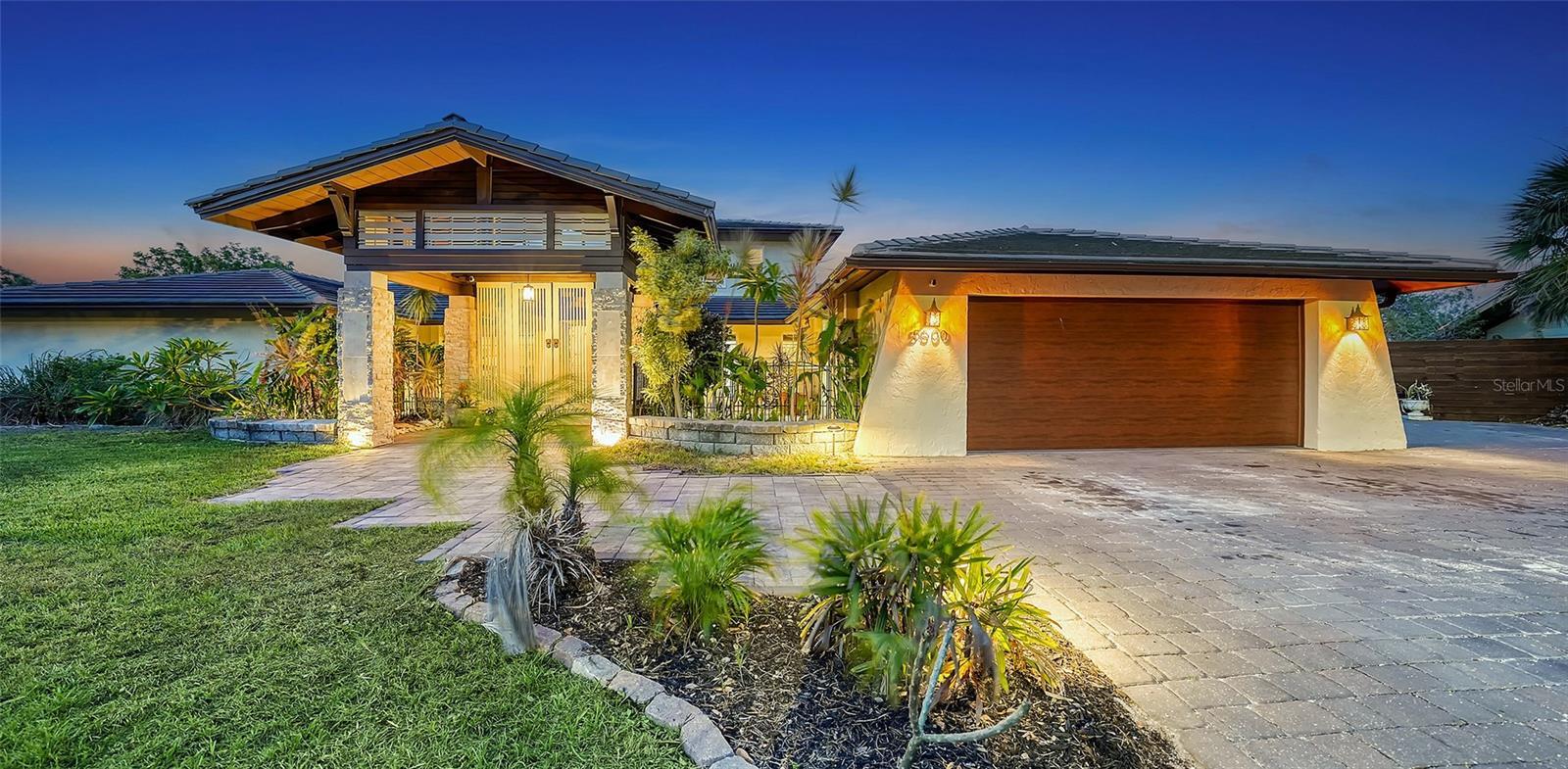 Property Photo: 5500 Merrimac Drive FL 34231