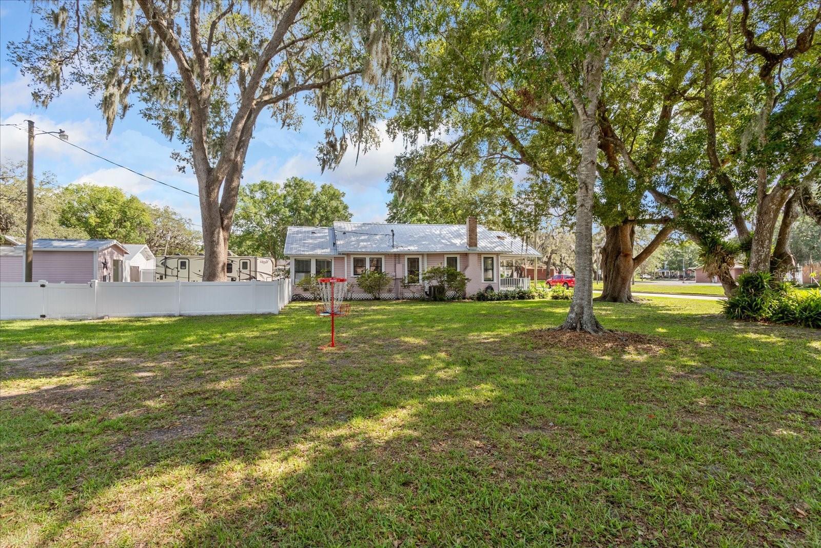 Property Photo: 2305 S Magnolia Avenue FL 32771