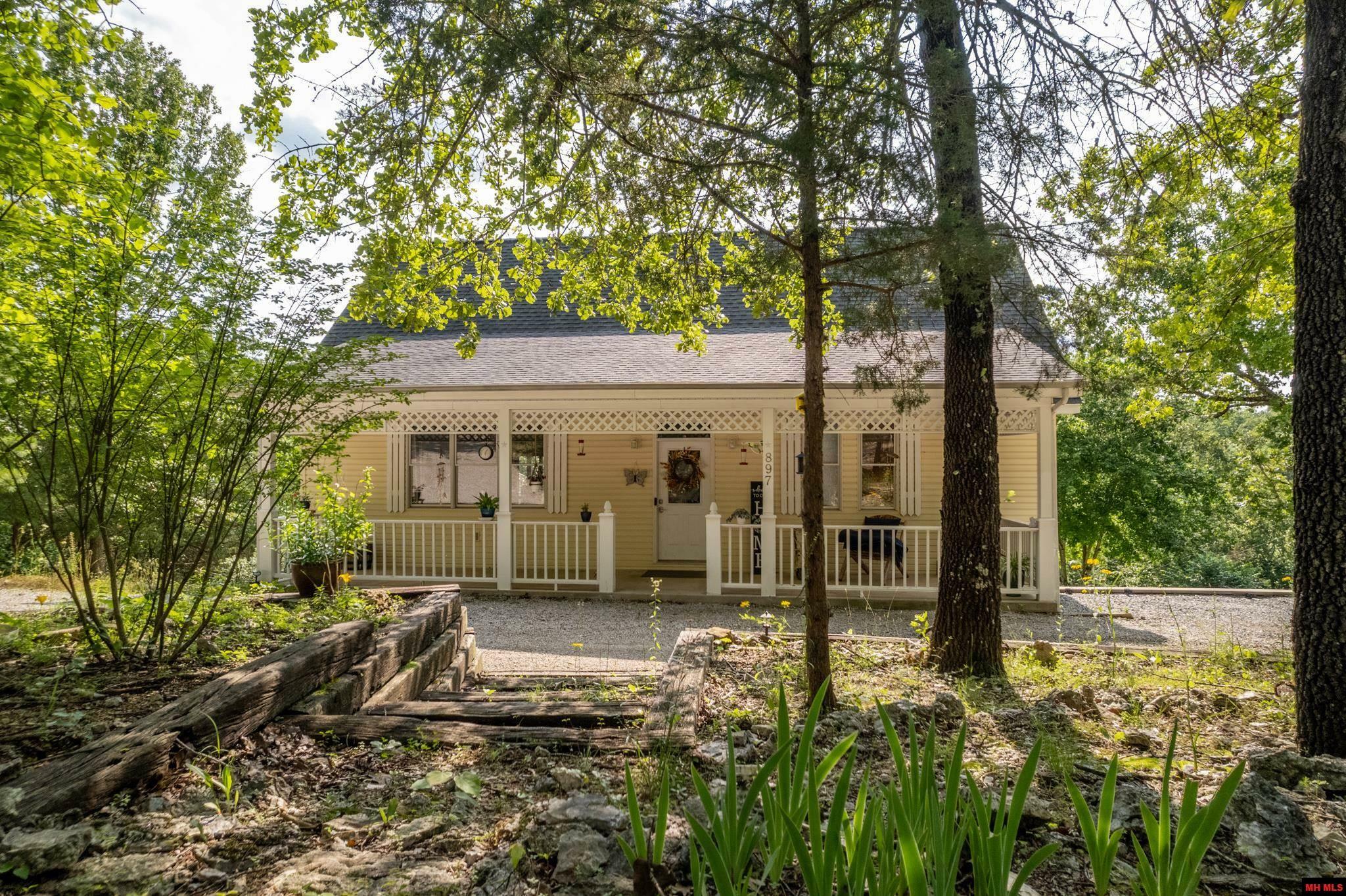 Property Photo: 897 Cr 396 AR 72653